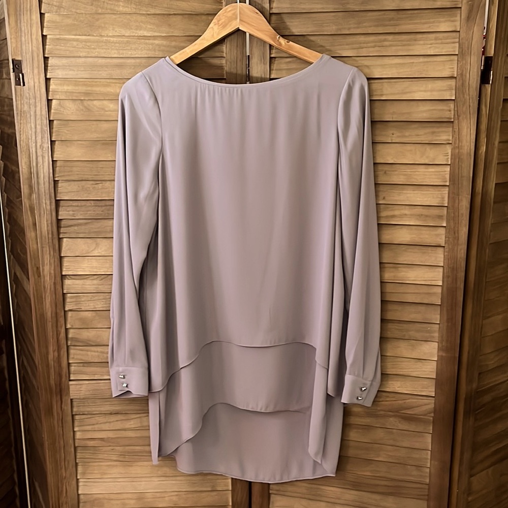 White House Black Market top, size 4